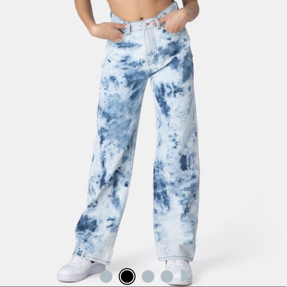 adika washy tie-dye jeans